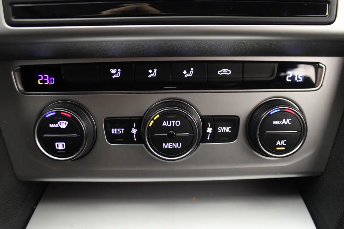 1.4 TSI ACT Business Edition |Camera|Navi|