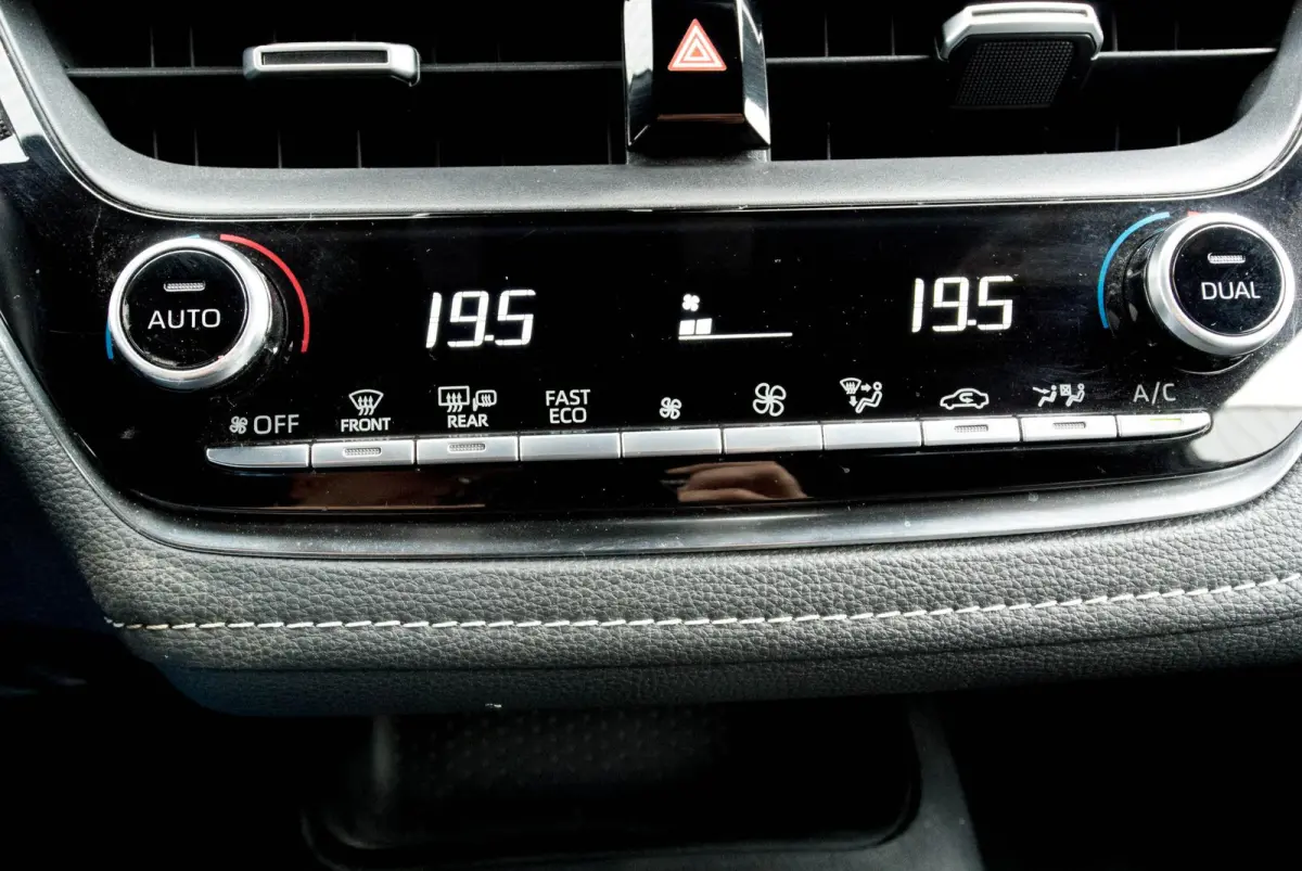 2.0 Hybrid Dynamic 10 JAAR Garantie