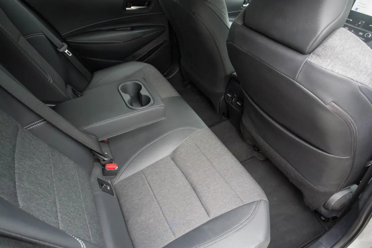 2.0 Hybrid Dynamic 10 JAAR Garantie