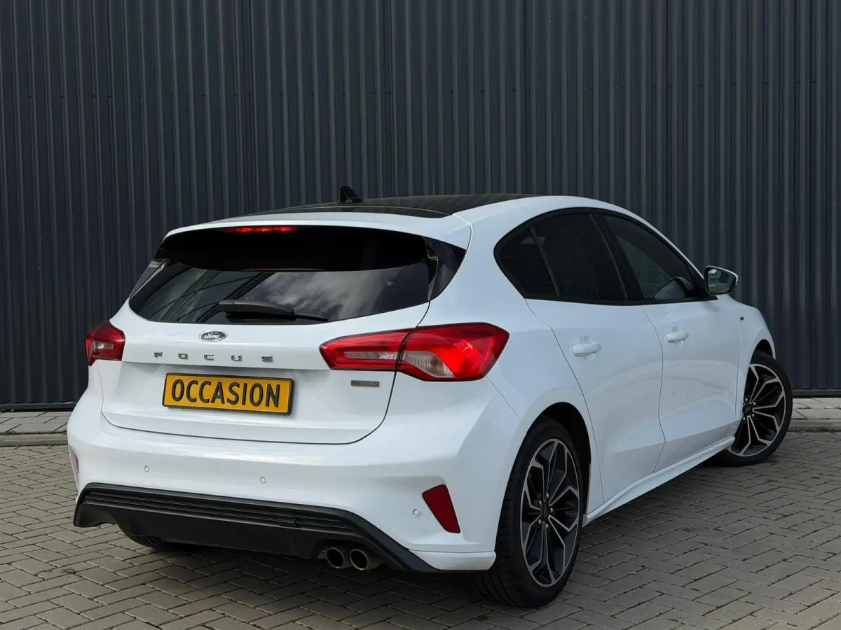 1.0 EcoBoost ST Line Business