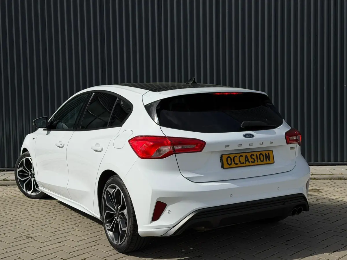 1.0 EcoBoost ST Line Business