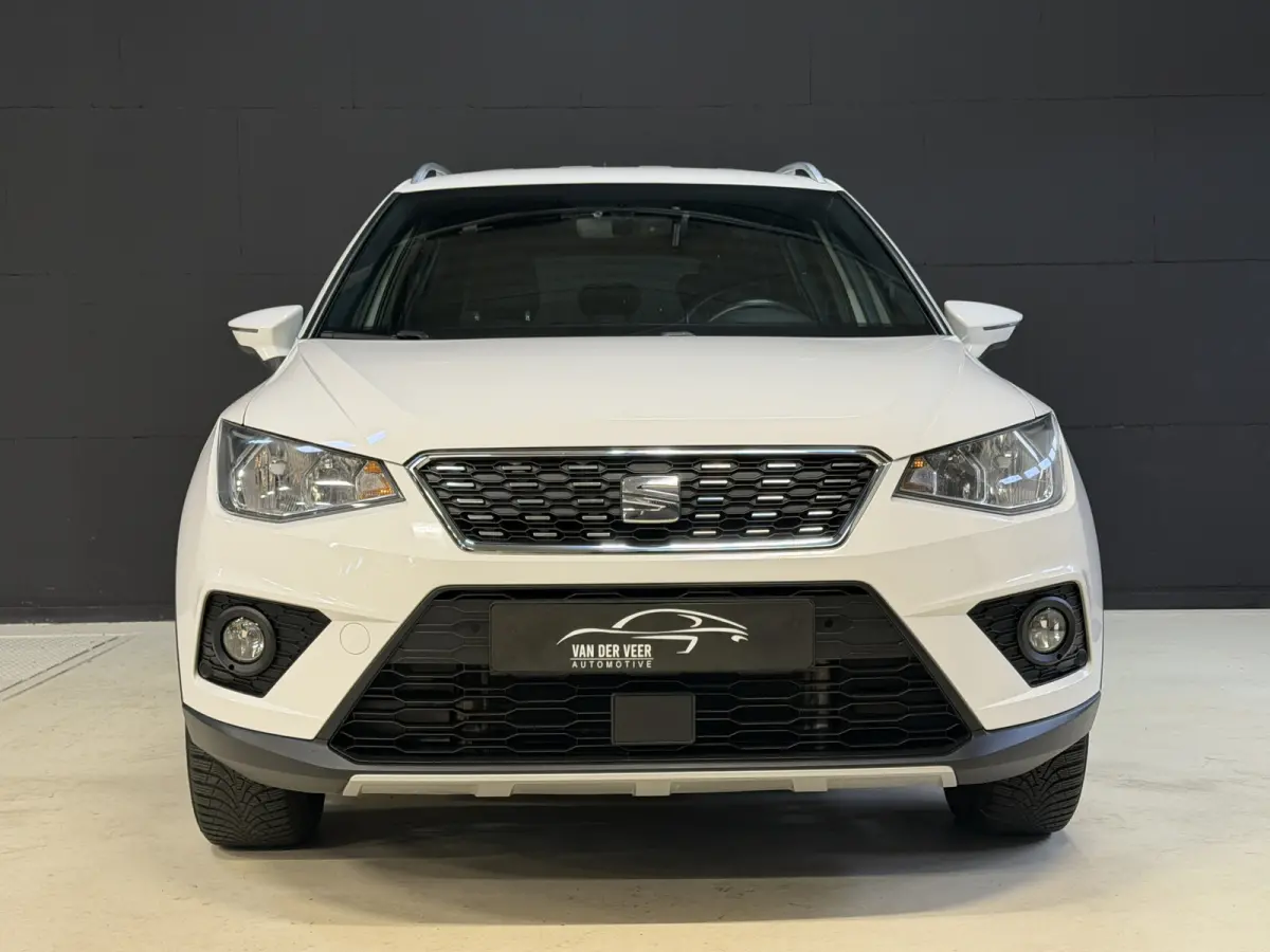 1.0 TSI Xcellence Business Intense | Camera | Sfeerverlichting | Stoelverwarming | Adaptive cruise | Carplay