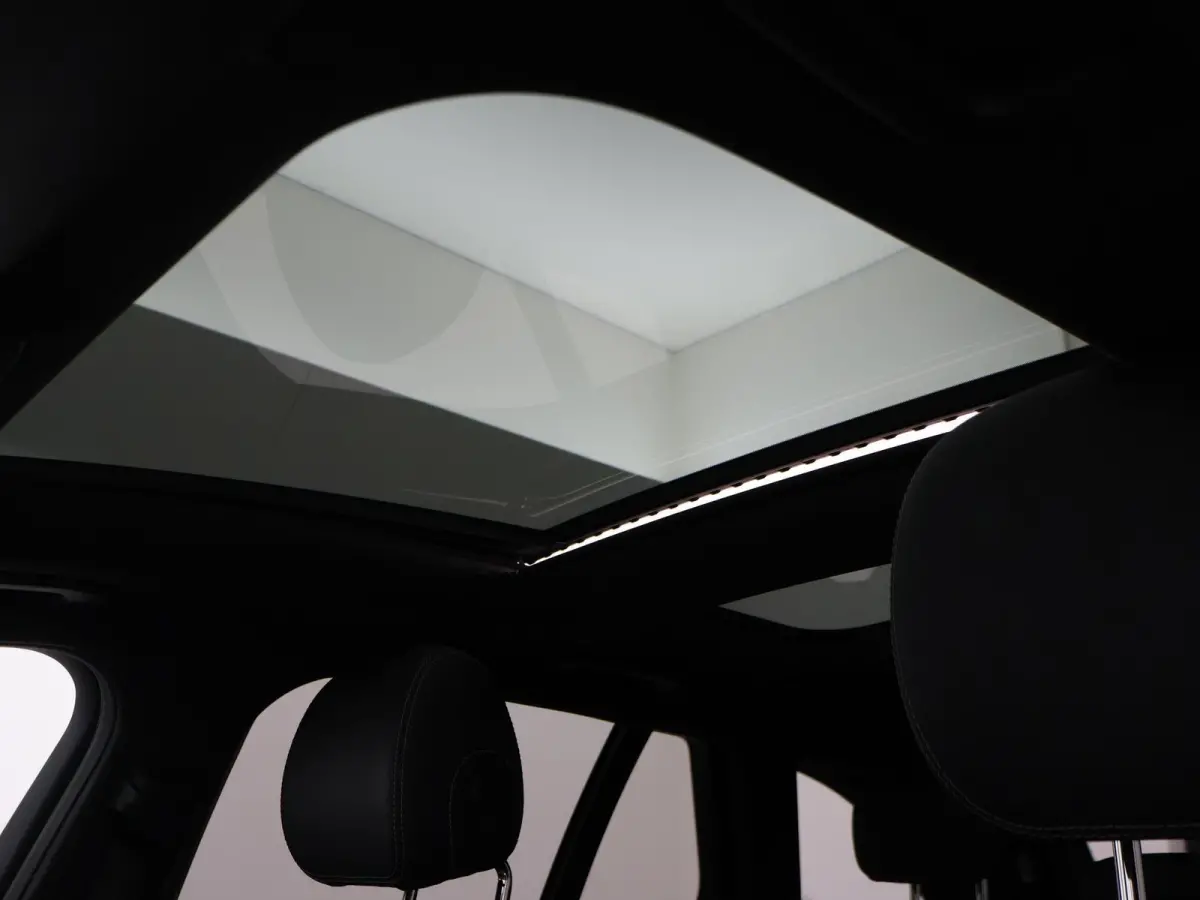 300e 320 PK PLUG-IN - AMG NIGHT + BURMESTER | LUCHTVERING | PANORAMA | DISTRONIC+ | SFEERVERL.