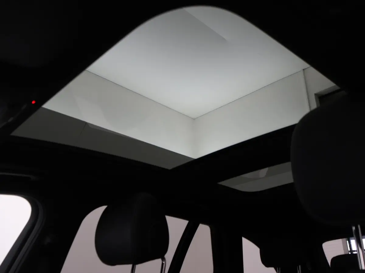 300e 320 PK PLUG-IN - AMG NIGHT + BURMESTER | LUCHTVERING | PANORAMA | DISTRONIC+ | SFEERVERL.