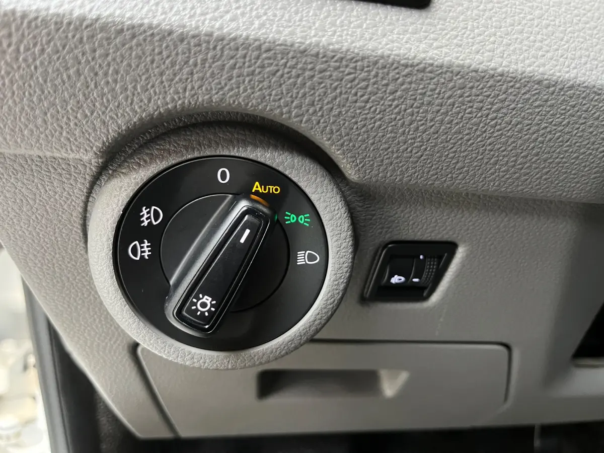 4Motion 4x4 L2H1 DSG Automaat Servicewagen 2.0 TDI 150PK euro6, Inrichting, V230, Trekhaak, RIJKLAARPRIJS!