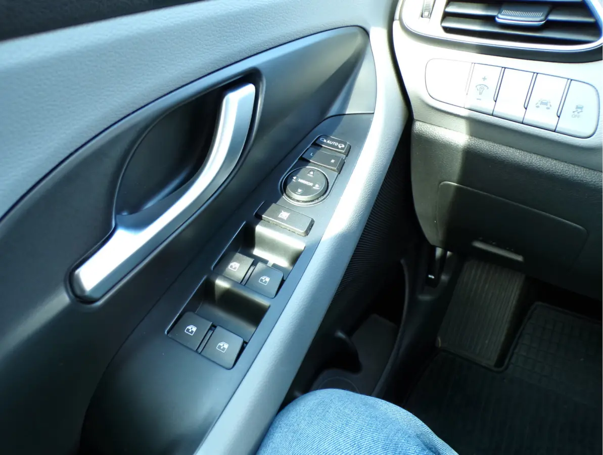 1.4 T-GDI Premium AUTOMAAT APPLE CARPLAY .......