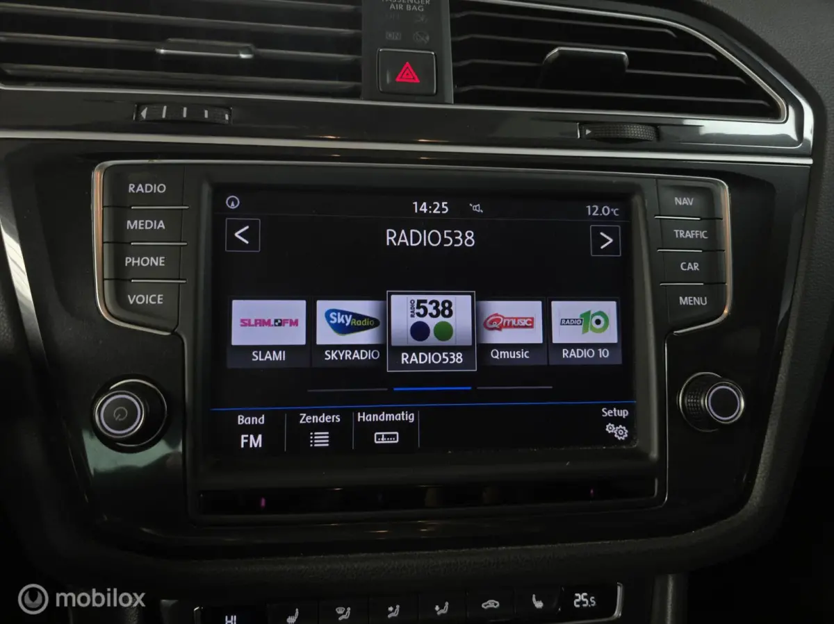 1.4 TSI ACT Business R/ Acc/ Carplay / Led