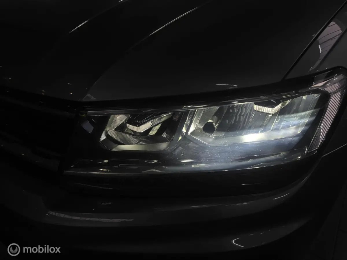 1.4 TSI ACT Business R/ Acc/ Carplay / Led