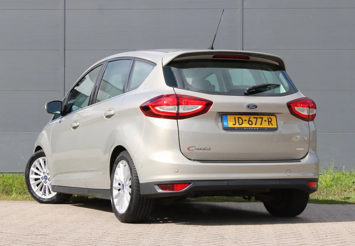 1.0 Titanium AllSeason Voorruitverwarming PDC