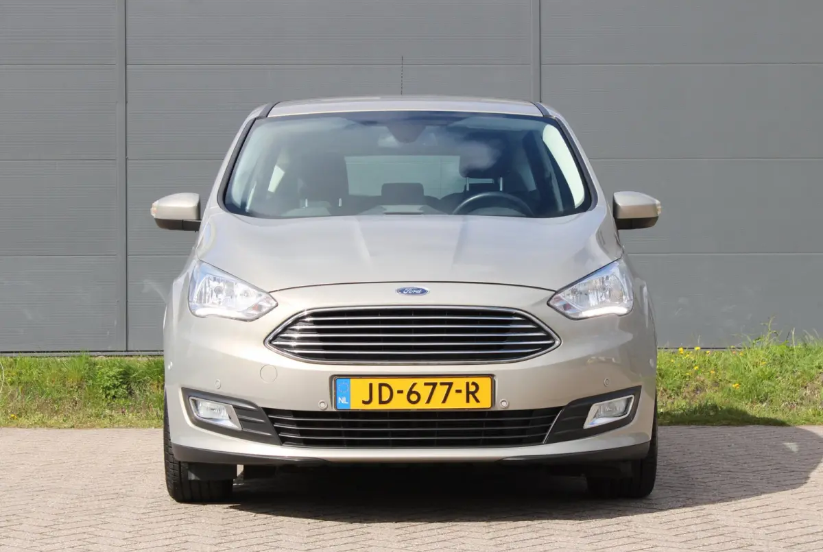 1.0 Titanium AllSeason Voorruitverwarming PDC