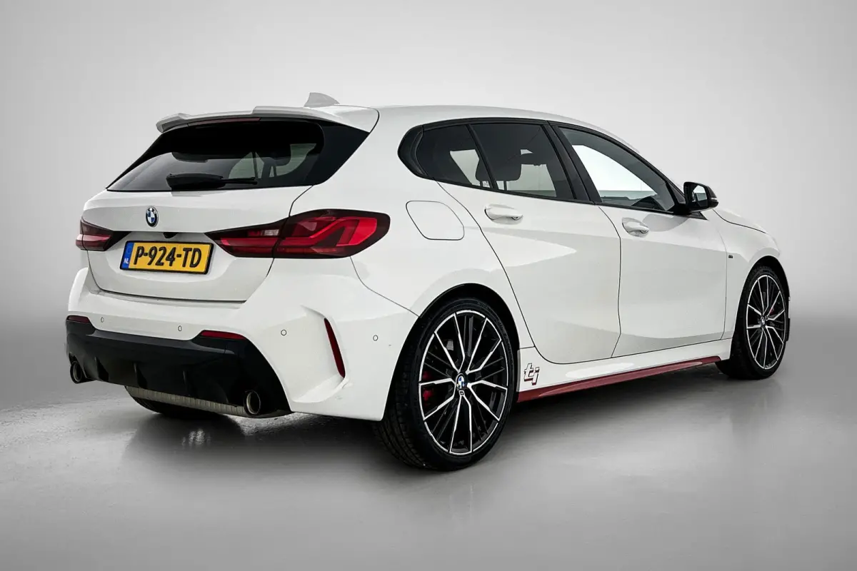 128ti High Executive M-Sport AANBIEDING! (Goed OnderH, Carplay, Navi, Stoel/ Stuur VerW, Camera, Addapt Cruise, Etc)