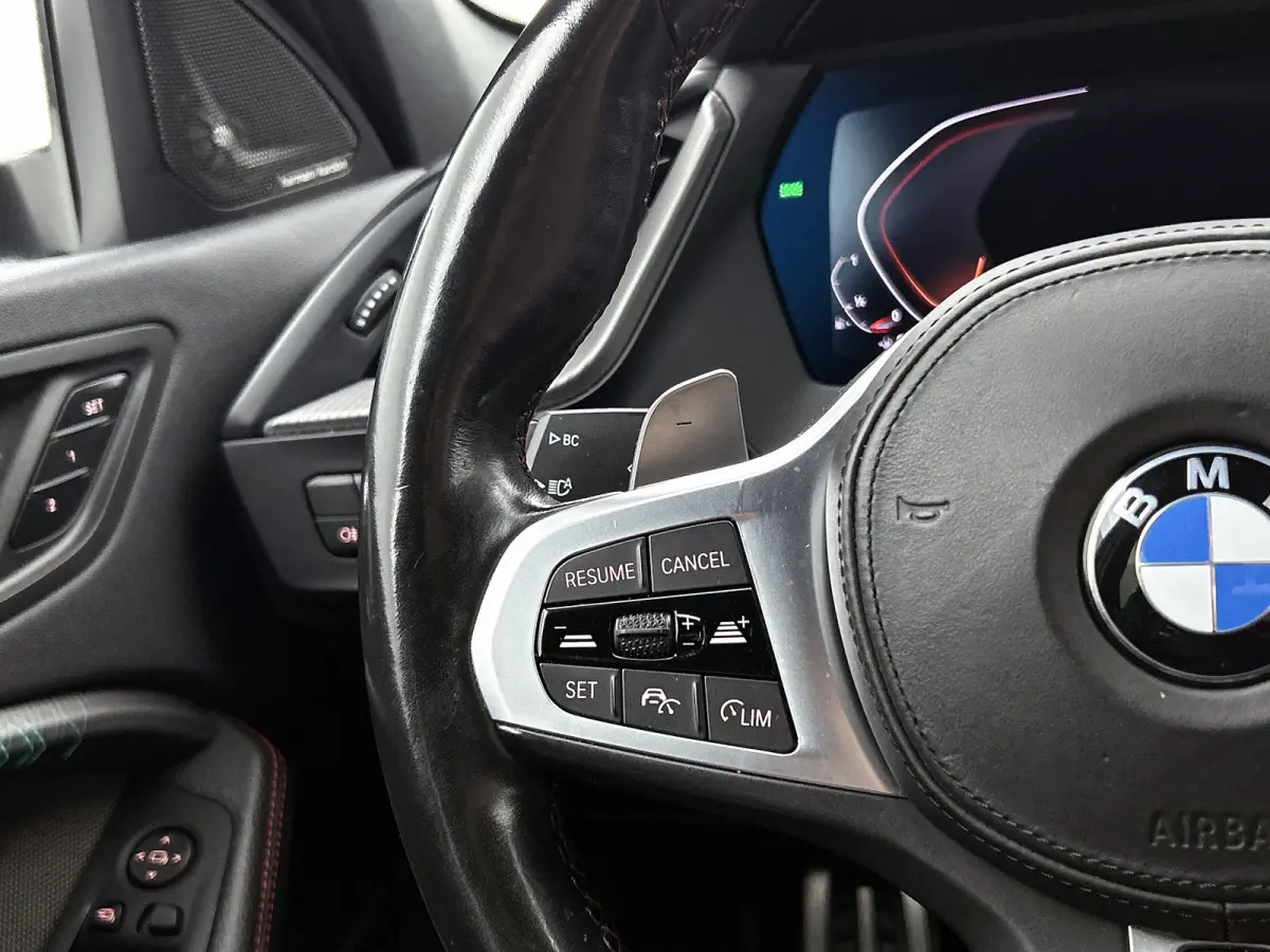 128ti High Executive M-Sport AANBIEDING! (Goed OnderH, Carplay, Navi, Stoel/ Stuur VerW, Camera, Addapt Cruise, Etc)