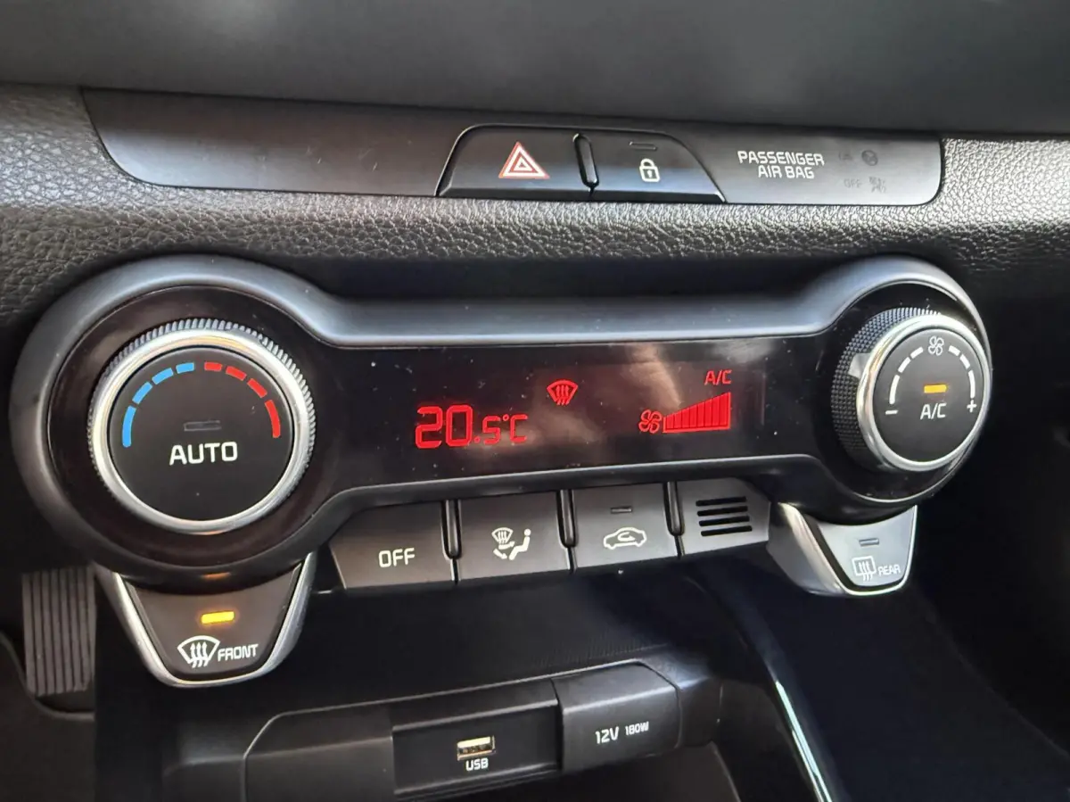 1.0 T-GDi MHEV DynamicLine CARPLAY/ECC *ALL-IN PRIJS*