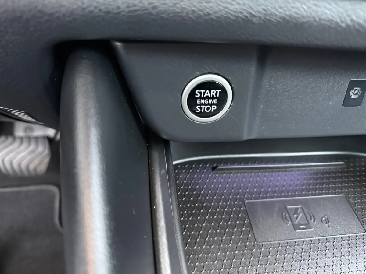 1.3 MHEV Xtronic N-Connecta | AUTOMAAT | Panoramadak | Stoel-, Stuur- & Voorruitverw. |