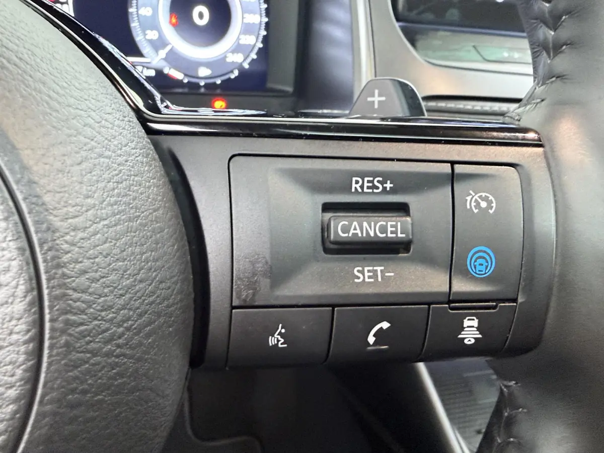 1.3 MHEV Xtronic N-Connecta | AUTOMAAT | Panoramadak | Stoel-, Stuur- & Voorruitverw. |