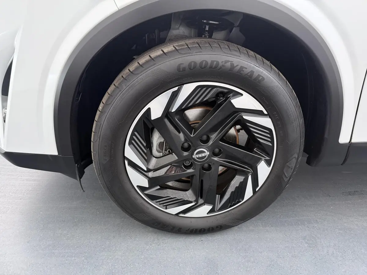 1.3 MHEV Xtronic N-Connecta | AUTOMAAT | Panoramadak | Stoel-, Stuur- & Voorruitverw. |