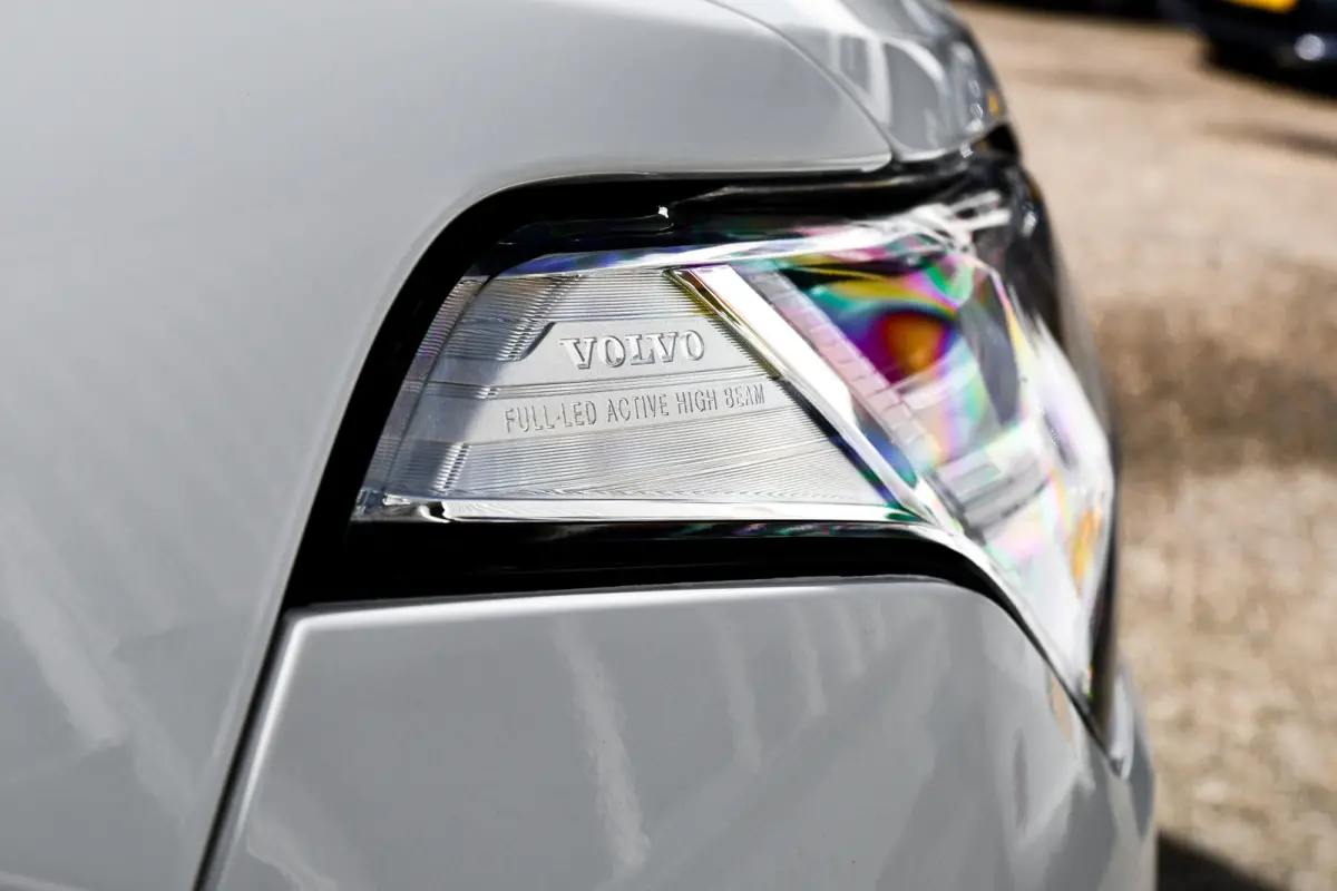 2.0 T8 Twin Engine AWD R-Design Polestar+. Pano, Luchtv, 7P, HUD, Memory, 360, H/K, Pilot assist, Trekh, Keyless, 22''!