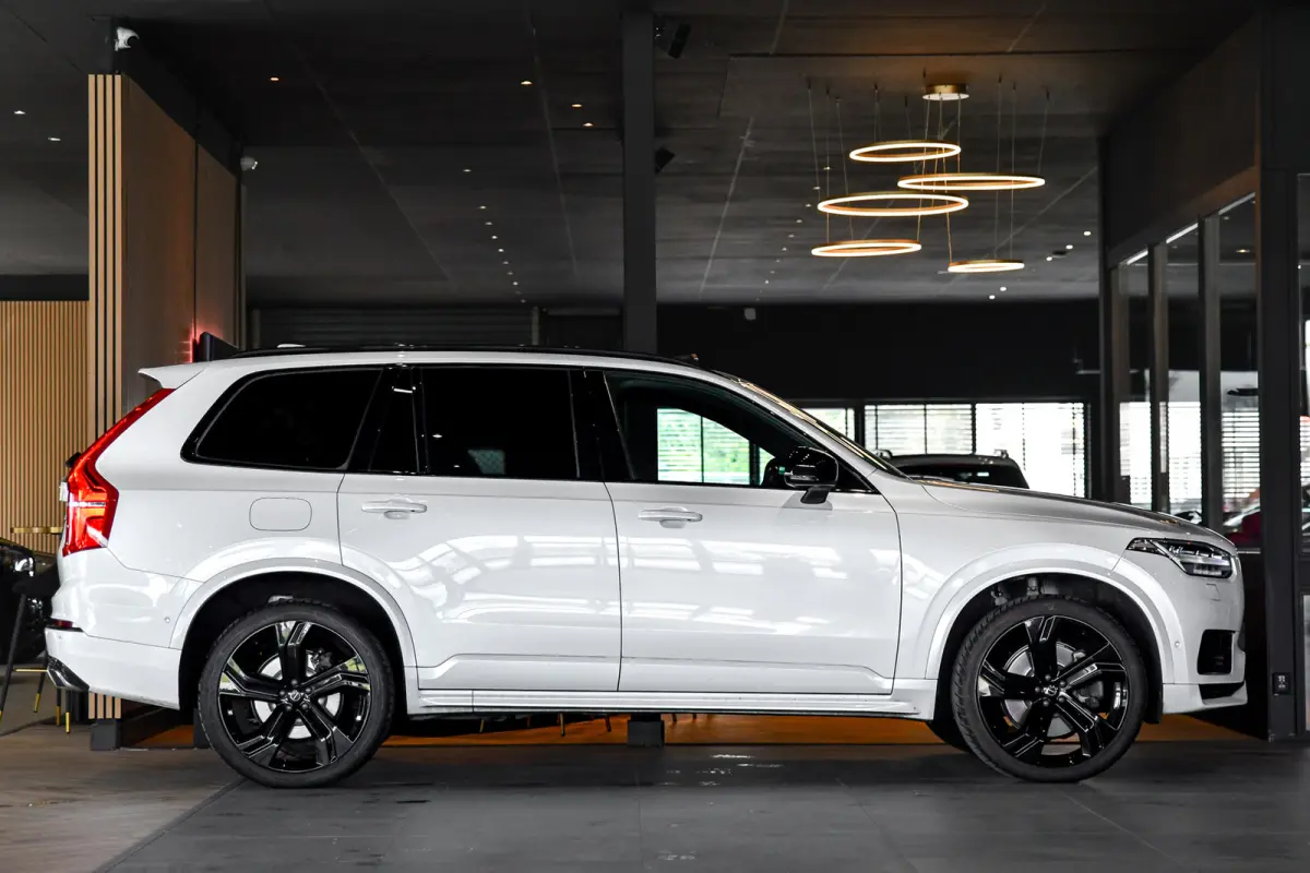 2.0 T8 Twin Engine AWD R-Design Polestar+. Pano, Luchtv, 7P, HUD, Memory, 360, H/K, Pilot assist, Trekh, Keyless, 22''!