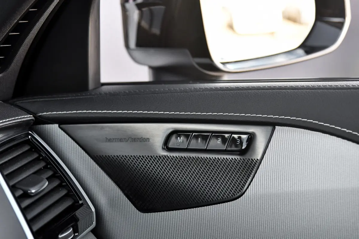 2.0 T8 Twin Engine AWD R-Design Polestar+. Pano, Luchtv, 7P, HUD, Memory, 360, H/K, Pilot assist, Trekh, Keyless, 22''!