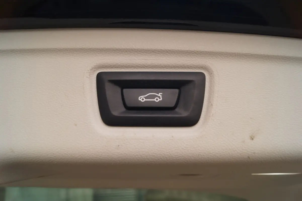 320e PHEV Business Edition -LEER-TREKHAAK-ECC-