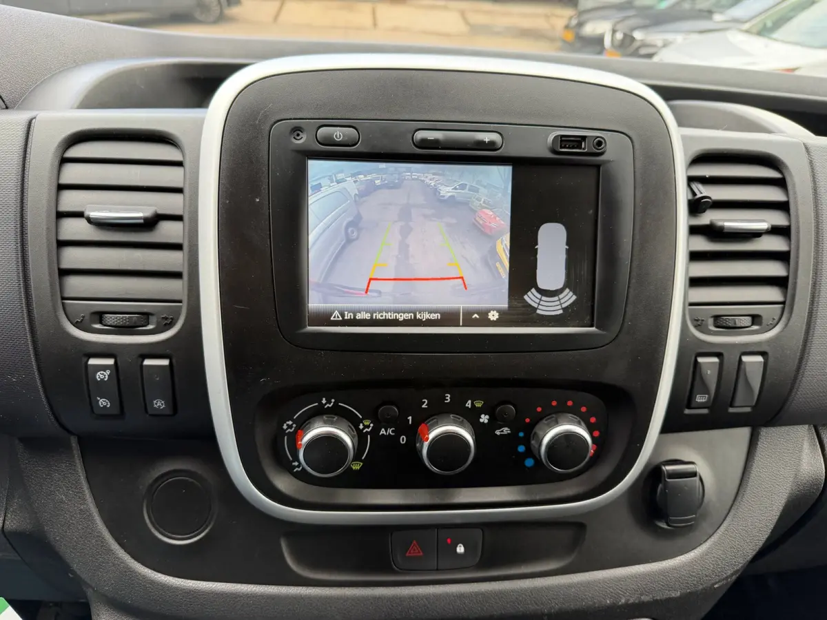 2.0 dCi 145PK automaat T29 L2H1 DC 5 PRS Comfort / Camera / Dubbel cabine