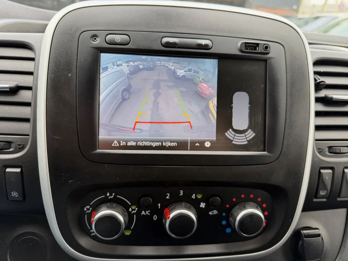2.0 dCi 145PK automaat T29 L2H1 DC 5 PRS Comfort / Camera / Dubbel cabine