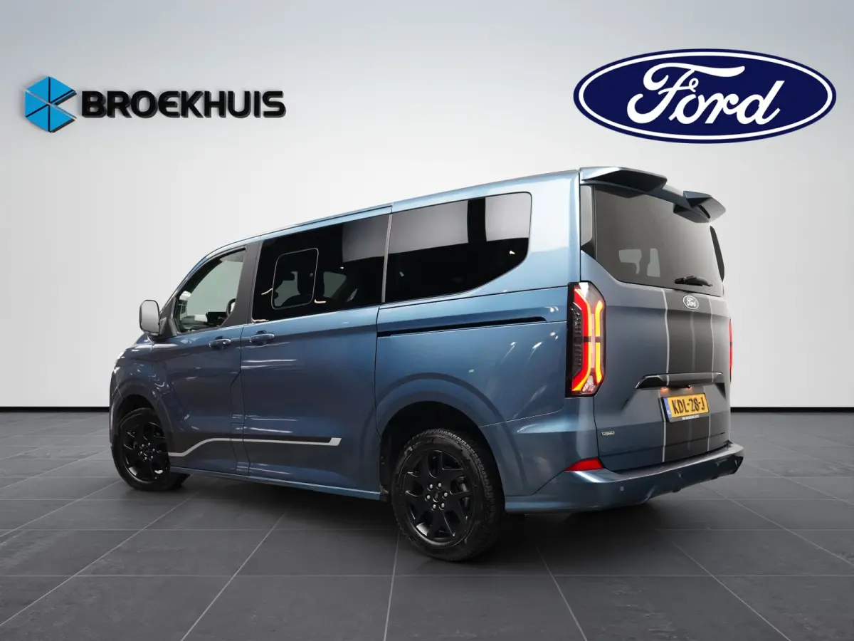Tourneo 340 2.5 PHEV Sport 233pk | 8 Persoons | Elekt. Trekhaak | Winter Pack | 4 jaar garantie | B&O audio |