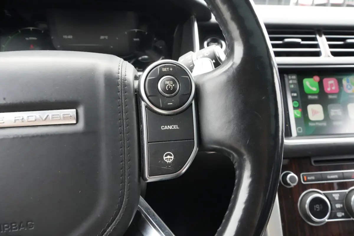 Range Rover 3.0 SDV6 Hybrid Autobiography | 340PK | Pano | Meridian | 360° | Trekhaak | Land Rover Range Rover Autobiography 340 PK Hybrid met 3.0 V6, panoramadak, Meridian Surround Sound, 