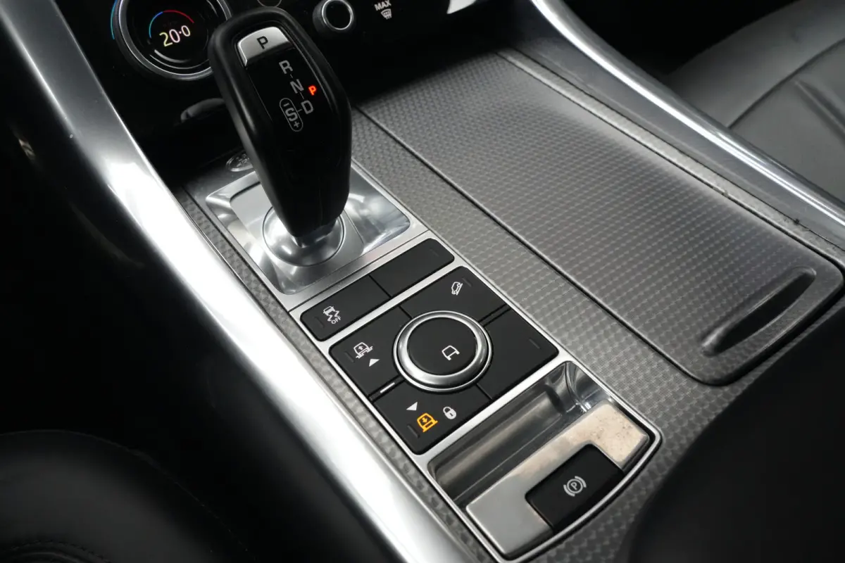 3.0 SDV6 HSE Dynamic | 306PK | Pano | Meridian | 360° | 21" | Land Rover Range Rover Sport HSE Dynamic 306 PK met 3.0 V6 diesel, panoramadak, Meridian audiosysteem, achteruitrijcamera, luch