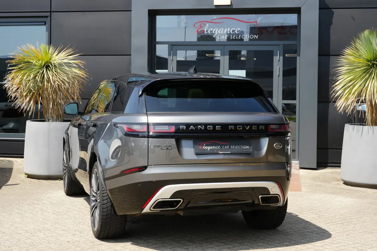 3.0 V6 AWD First Edition | 300PK | Pano | Meridian | 360° | Trekhaak | HUD | Land Rover Range Rover Velar First Edition 300 PK met 3.0 V6 diesel, panoramadak, Meridian Signature Sound Syste
