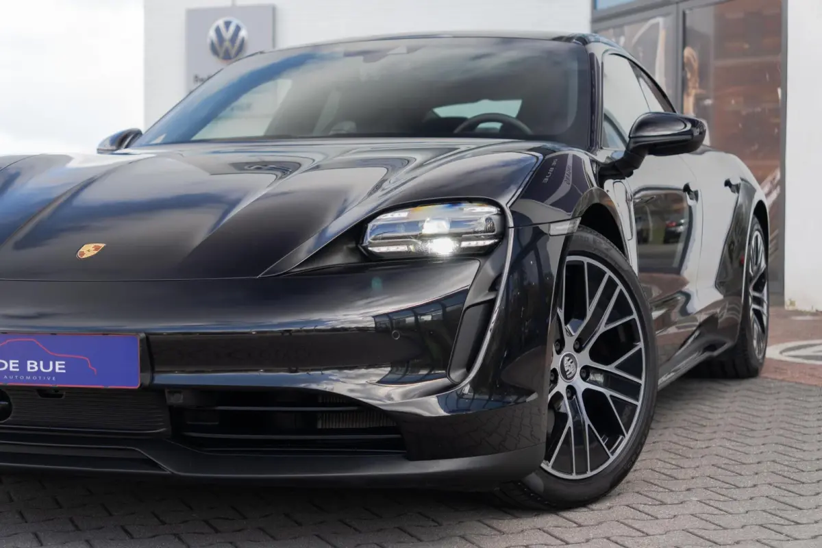 Performance 93 kWh|Org.NL NAP|1ste Eig.|Luchtvering|Panoramadak|ACC|BOSE|SportChrono|Porsche Approved