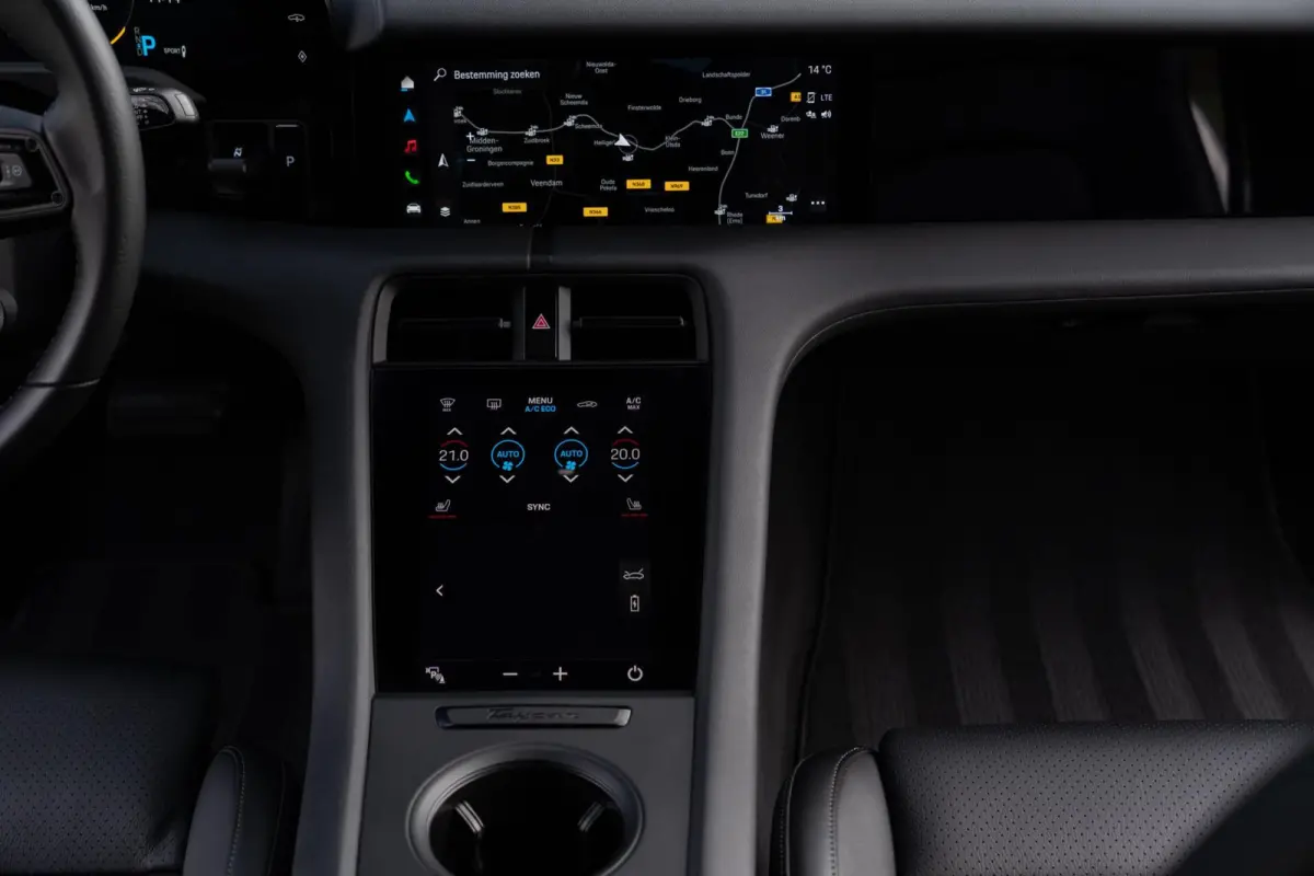 Performance 93 kWh|Org.NL NAP|1ste Eig.|Luchtvering|Panoramadak|ACC|BOSE|SportChrono|Porsche Approved