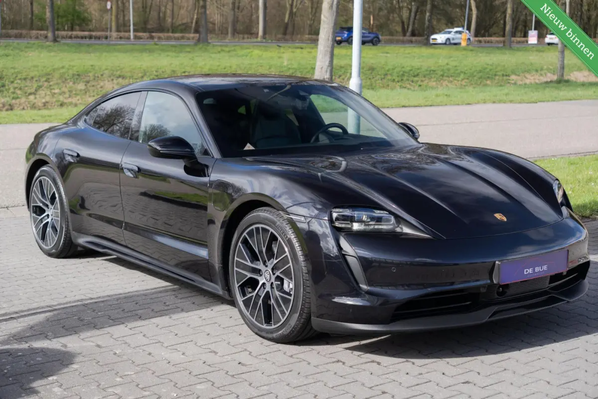 Performance 93 kWh|Org.NL NAP|1ste Eig.|Luchtvering|Panoramadak|ACC|BOSE|SportChrono|Porsche Approved