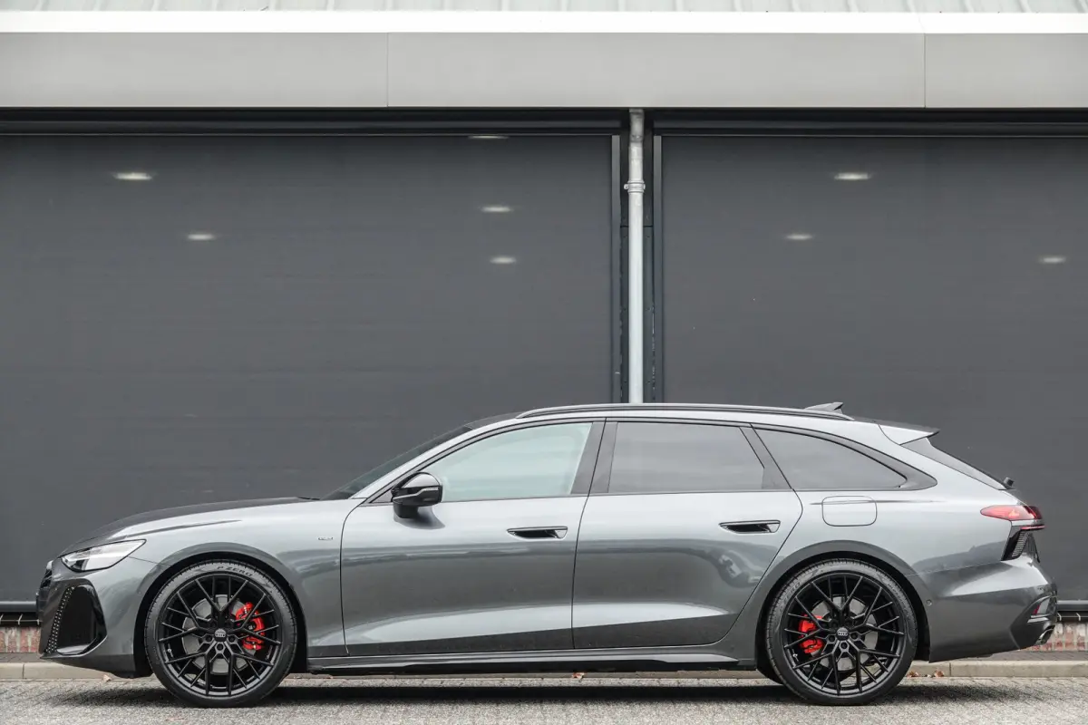 e-hybrid 299Pk | Quattro | Plug-in Hybrid | MMI Bijrijdersdisplay | 360° Camera | Tech Pro | OLED | AWD-Besturing | 21''
