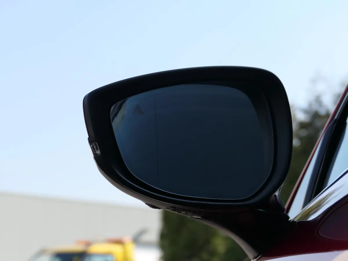 2.0 e-SkyActiv-X M Hybrid Selection | 360°-camera | BOSE | Head-up display | Apple-/Android Carplay | Stuur-/Stoelverwarming | ACC | Dodehoek detectie | Elektrische achterklep