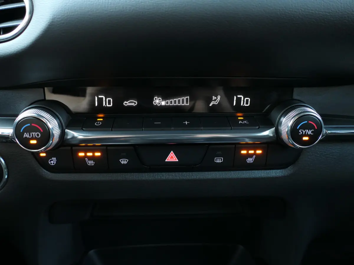 2.0 e-SkyActiv-X M Hybrid Selection | 360°-camera | BOSE | Head-up display | Apple-/Android Carplay | Stuur-/Stoelverwarming | ACC | Dodehoek detectie | Elektrische achterklep