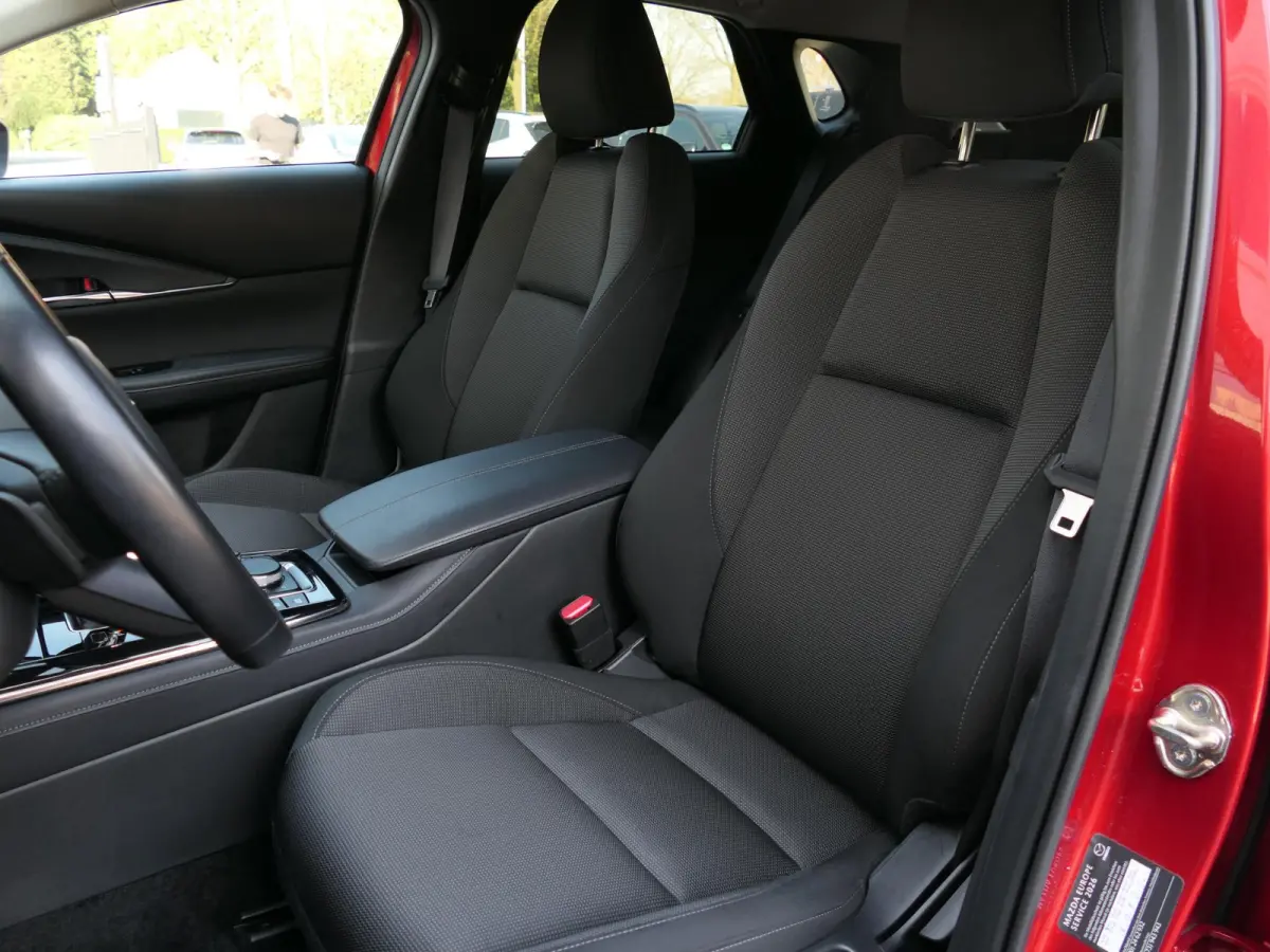 2.0 e-SkyActiv-X M Hybrid Selection | 360°-camera | BOSE | Head-up display | Apple-/Android Carplay | Stuur-/Stoelverwarming | ACC | Dodehoek detectie | Elektrische achterklep