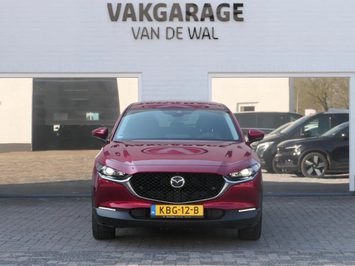 2.0 e-SkyActiv-X M Hybrid Selection | 360°-camera | BOSE | Head-up display | Apple-/Android Carplay | Stuur-/Stoelverwarming | ACC | Dodehoek detectie | Elektrische achterklep