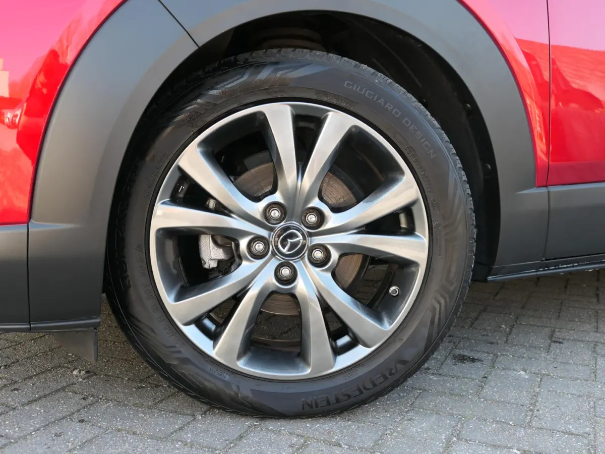 2.0 e-SkyActiv-X M Hybrid Selection | 360°-camera | BOSE | Head-up display | Apple-/Android Carplay | Stuur-/Stoelverwarming | ACC | Dodehoek detectie | Elektrische achterklep
