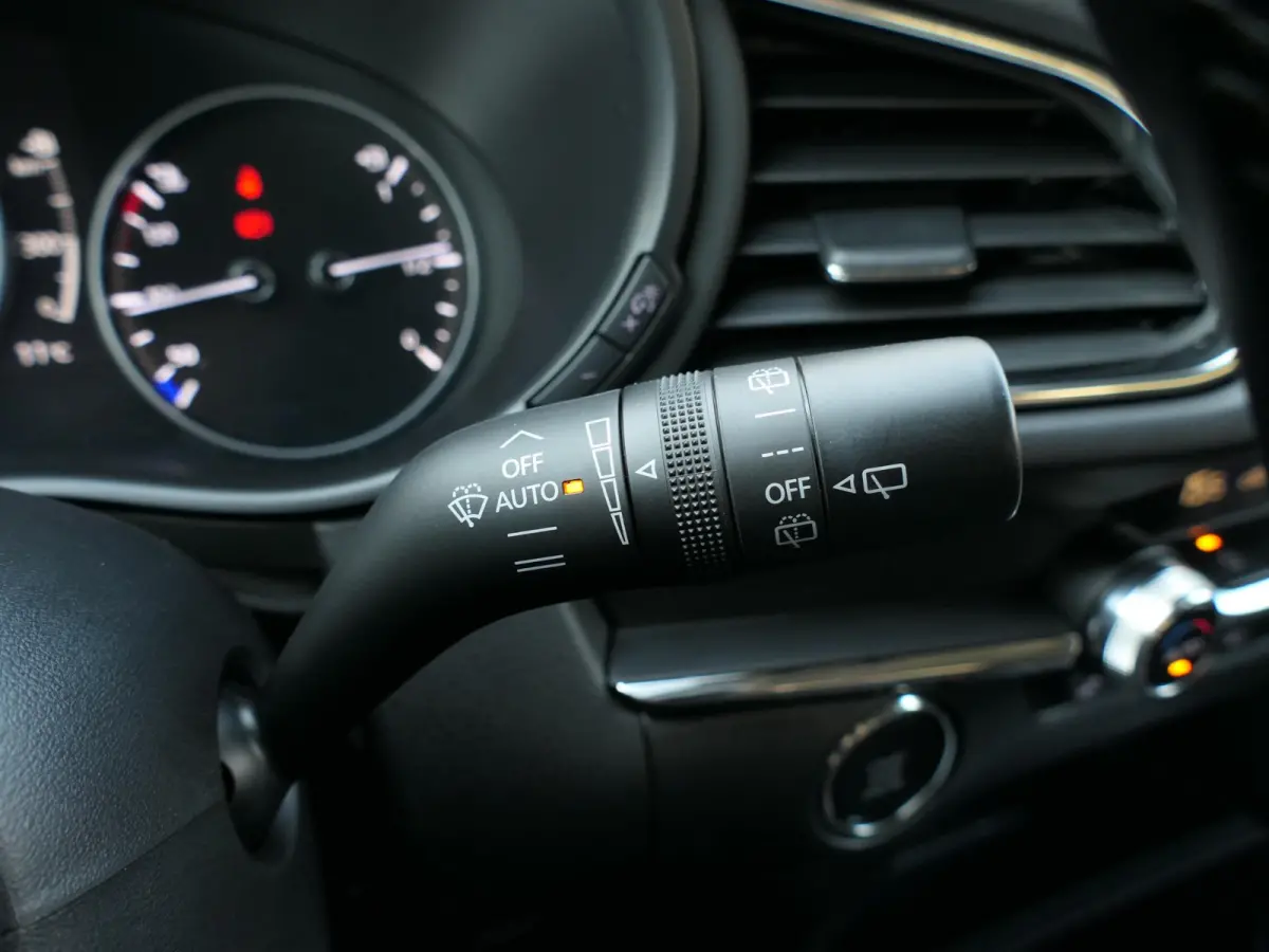 2.0 e-SkyActiv-X M Hybrid Selection | 360°-camera | BOSE | Head-up display | Apple-/Android Carplay | Stuur-/Stoelverwarming | ACC | Dodehoek detectie | Elektrische achterklep