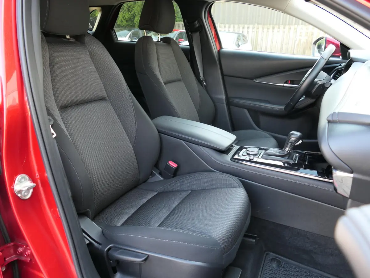 2.0 e-SkyActiv-X M Hybrid Selection | 360°-camera | BOSE | Head-up display | Apple-/Android Carplay | Stuur-/Stoelverwarming | ACC | Dodehoek detectie | Elektrische achterklep