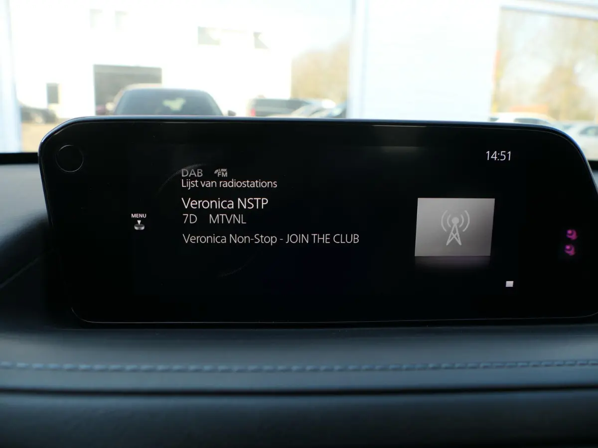 2.0 e-SkyActiv-X M Hybrid Selection | 360°-camera | BOSE | Head-up display | Apple-/Android Carplay | Stuur-/Stoelverwarming | ACC | Dodehoek detectie | Elektrische achterklep