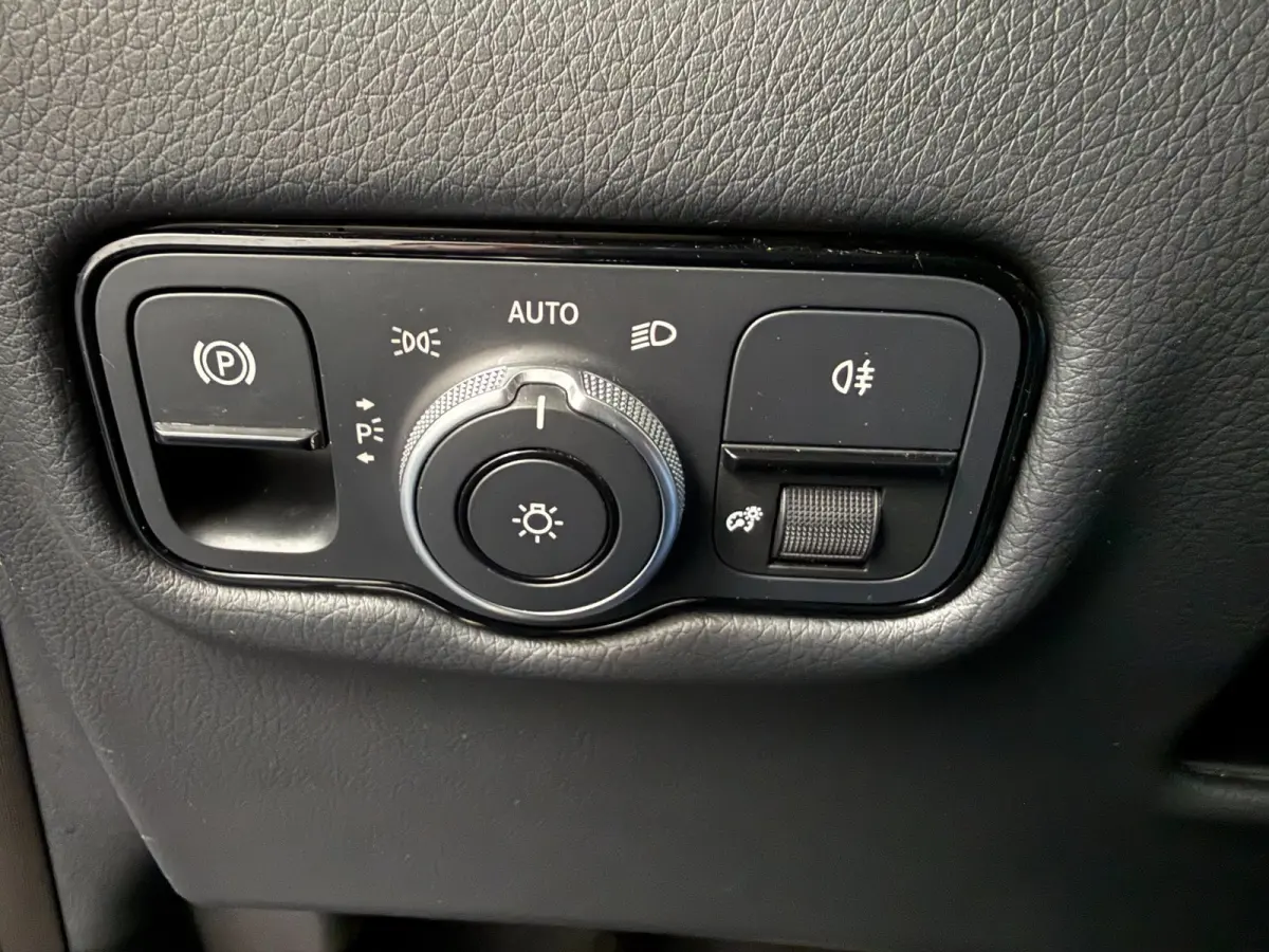 300 L2 Facelift 8-pers AMG - Exterieur pakket - 360 - Elec. deuren - Incl. Garantie