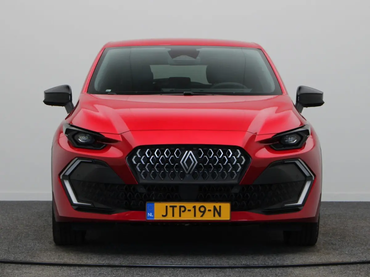 1.8 Hybrid 160 techno | 18 inch | Full LED | Keyless | 360 camera | Adaptive cruise.