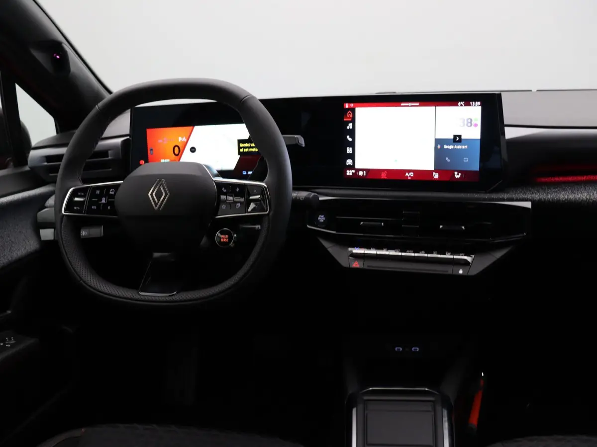 1.8 Hybrid 160 techno | 18 inch | Full LED | Keyless | 360 camera | Adaptive cruise.