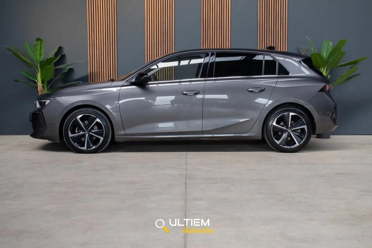 1.2 Business Elegance | Carplay Keyless BTW