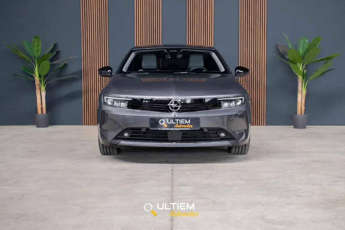 1.2 Business Elegance | Carplay Keyless BTW
