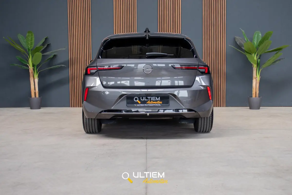 1.2 Business Elegance | Carplay Keyless BTW