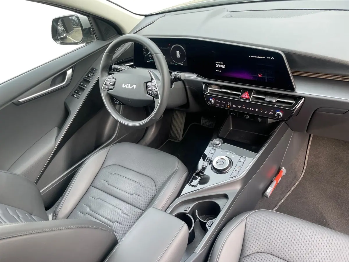 1.6 GDi Hybrid DynamicPlusLine | Cruise Control | Climate Control | Open Dak | Navigatie | Camera | Parkeersensoren | Stoelverwarming | Stuurverwarming |