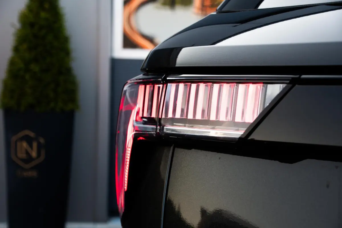 BLACK EDITION | Full Leder | De-Chrome | Uniek